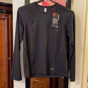Under armor women’s top